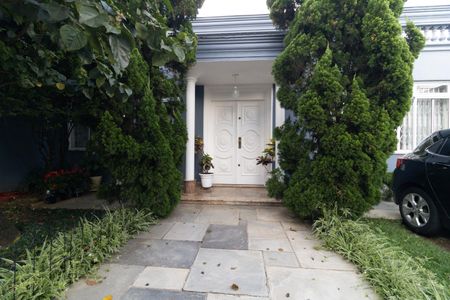 Casa à venda com 308m², 3 quartos e 6 vagasEntrada 