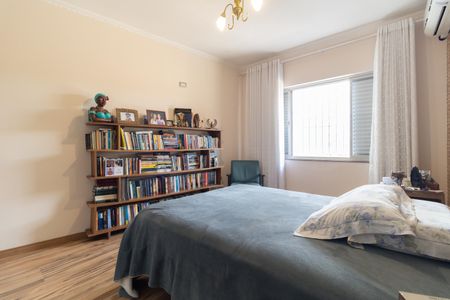 Casa à venda com 308m², 3 quartos e 6 vagasSuíte 1