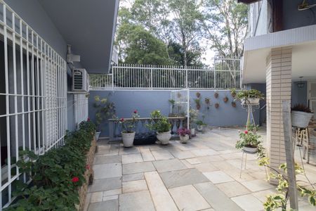 Casa à venda com 308m², 3 quartos e 6 vagasQuintal