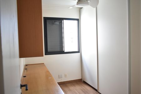 Apartamento à venda com 77m², 3 quartos e 2 vagasQuarto 1