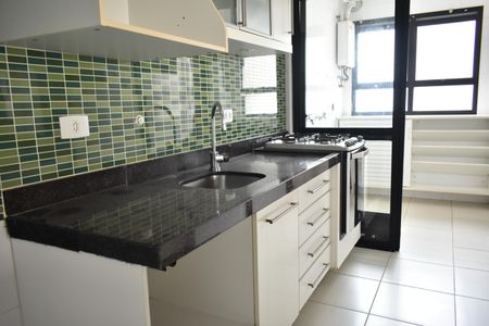Apartamento à venda com 77m², 3 quartos e 2 vagasCozinha