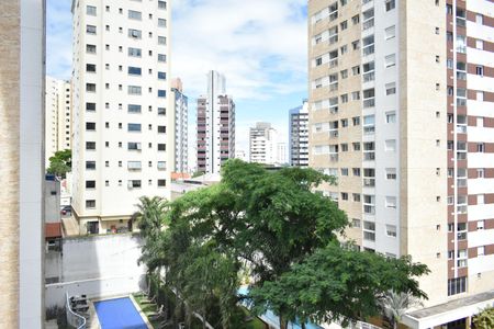 Apartamento à venda com 77m², 3 quartos e 2 vagasSacada