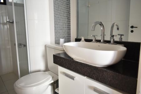 Apartamento à venda com 77m², 3 quartos e 2 vagasBanheiro da Social