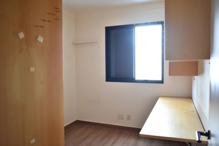 Apartamento à venda com 77m², 3 quartos e 2 vagasQuarto 2