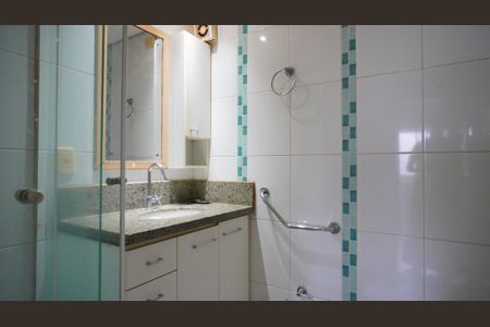 Apartamento à venda com 87m², 2 quartos e sem vagaBanheiro acessível adaptado 2