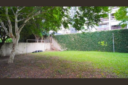 Apartamento à venda com 87m², 2 quartos e sem vagaÁrea comum quadra esporte 