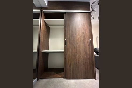 Armário de apartamento à venda com 1 quarto, 34m² em Pinheiros, São Paulo