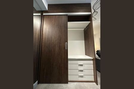 Armário de apartamento à venda com 1 quarto, 34m² em Pinheiros, São Paulo