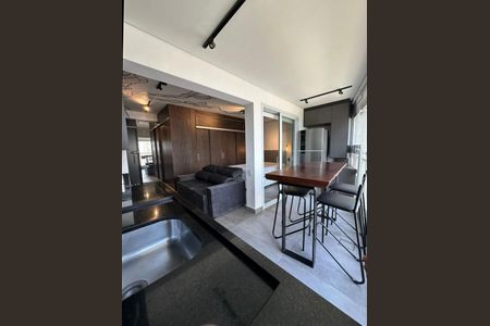 Cozinha de apartamento à venda com 1 quarto, 34m² em Pinheiros, São Paulo