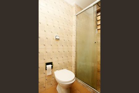 Banheiro Quarto Suíte de apartamento à venda com 1 quarto, 49m² em São João, Porto Alegre