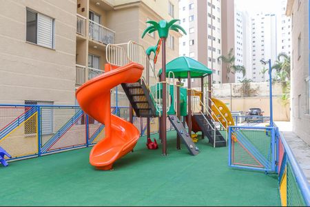 Apartamento para alugar com 60m², 2 quartos e 1 vaga Apartamento para alugar com 60m², 2 quartos e 1 vagaÁrea comum - Playground