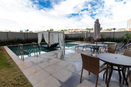 Apartamento para alugar com 35m², 2 quartos e sem vagaÁrea comum - Piscina