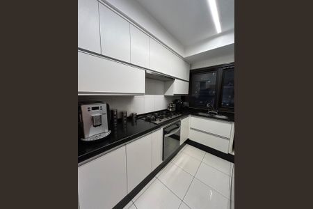 Apartamento à venda com 168m², 3 quartos e 3 vagas