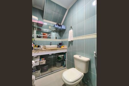 Casa à venda com 200m², 4 quartos e 1 vagaBanheiro Corredor