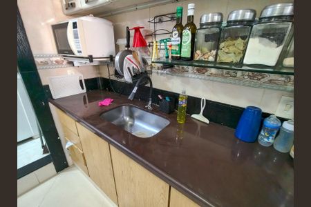 Casa à venda com 200m², 4 quartos e 1 vagaCozinha e Área de Serviço