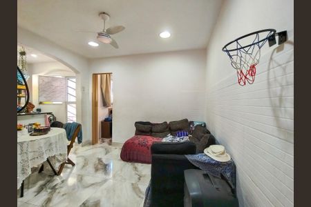 Casa à venda com 200m², 4 quartos e 1 vagaSala