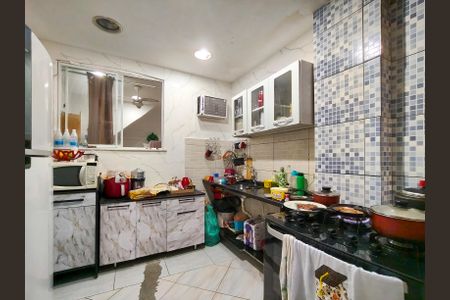 Casa à venda com 200m², 4 quartos e 1 vagaCozinha e Área de Serviço