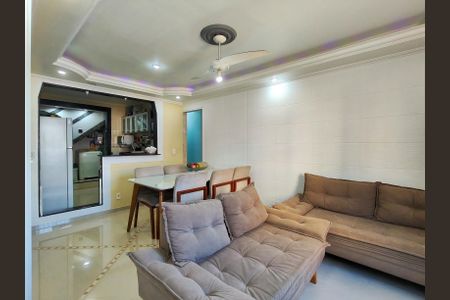 Sala de casa à venda com 4 quartos, 200m² em Rocha, Rio de Janeiro