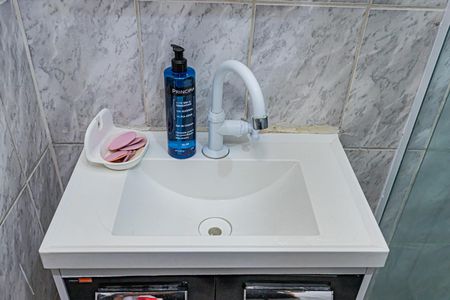 Apartamento para alugar com 56m², 2 quartos e 1 vaga Apartamento para alugar com 56m², 2 quartos e 1 vagaBanheiro