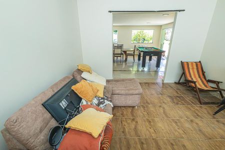 Casa para alugar com 355m², 5 quartos e 6 vagassala de tv