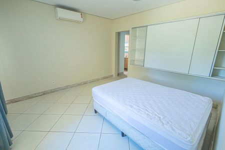 Casa para alugar com 355m², 5 quartos e 6 vagasquarto 2 / siute e closet