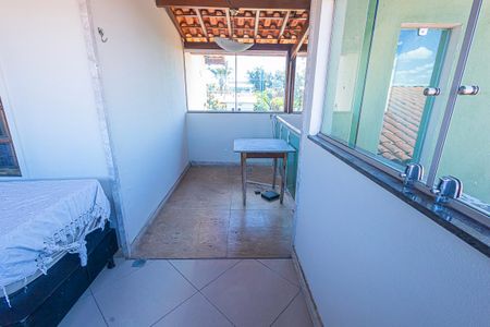 Casa para alugar com 355m², 5 quartos e 6 vagassala / 2º andar