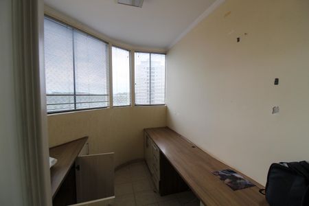 Apartamento à venda com 140m², 3 quartos e 3 vagasEscritório