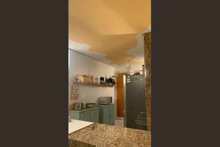 Apartamento à venda com 101m², 2 quartos e 1 vagaCozinha