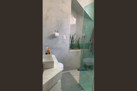 Apartamento à venda com 101m², 2 quartos e 1 vagaBanheiro