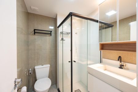 Studio à venda com 28m², 1 quarto e sem vaga Studio à venda com 28m², 1 quarto e sem vagaBanheiro Social