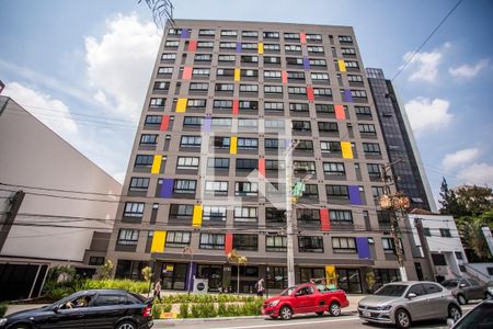 Studio à venda com 28m², 1 quarto e sem vaga Studio à venda com 28m², 1 quarto e sem vagaFachada