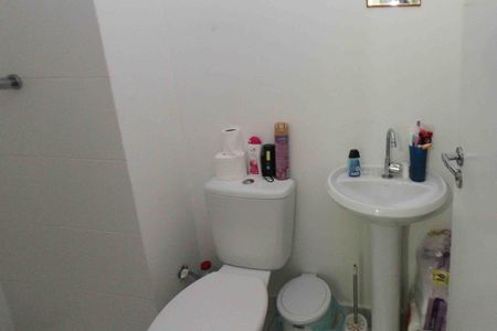 Apartamento para alugar com 42m², 2 quartos e sem vaga Apartamento para alugar com 42m², 2 quartos e sem vagaBanheiro