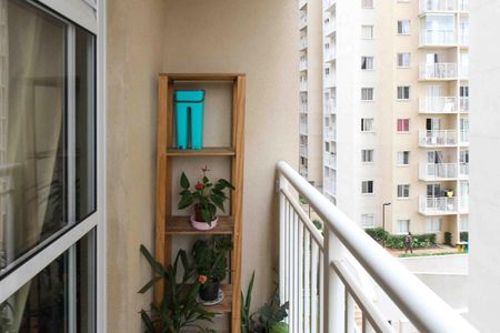 Apartamento para alugar com 42m², 2 quartos e sem vaga Apartamento para alugar com 42m², 2 quartos e sem vagaVaranda