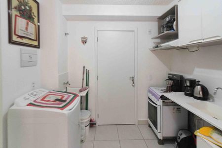 Apartamento para alugar com 42m², 2 quartos e sem vaga Apartamento para alugar com 42m², 2 quartos e sem vagaCozinha e Área de Serviço