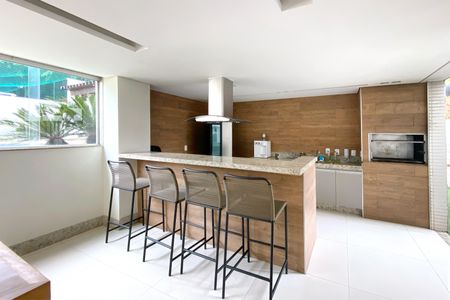 Apartamento à venda com 170m², 4 quartos e 3 vagas Apartamento à venda com 170m², 4 quartos e 3 vagasÁrea comum