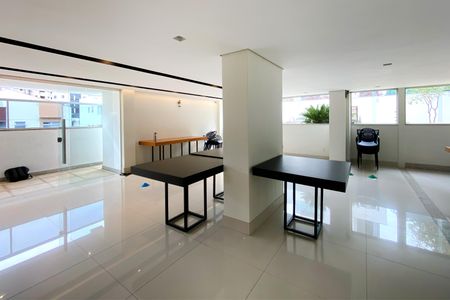 Apartamento à venda com 170m², 4 quartos e 3 vagas Apartamento à venda com 170m², 4 quartos e 3 vagasÁrea comum