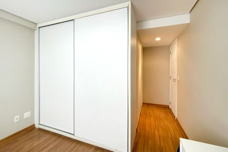 Apartamento à venda com 170m², 4 quartos e 3 vagas Apartamento à venda com 170m², 4 quartos e 3 vagasSuite 2