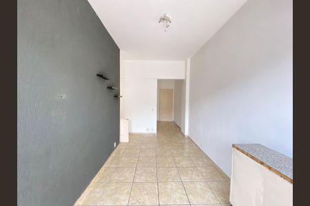 Apartamento para alugar com 2 quartos, 75m² em Cavalcanti, Rio de Janeiro