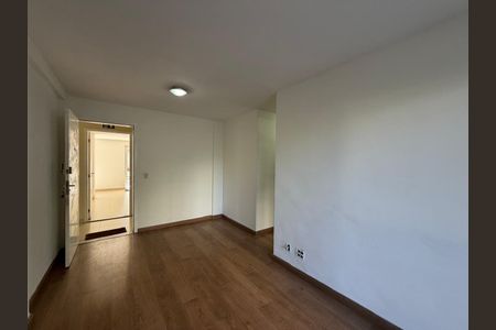 Sala de apartamento para alugar com 2 quartos, 55m² em Taquara, Rio de Janeiro