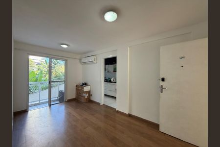 Sala de apartamento para alugar com 2 quartos, 55m² em Taquara, Rio de Janeiro