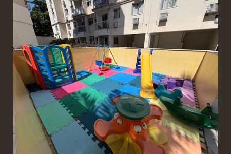 Apartamento para alugar com 55m², 2 quartos e 1 vaga Apartamento para alugar com 55m², 2 quartos e 1 vagaÁrea comum - Playground