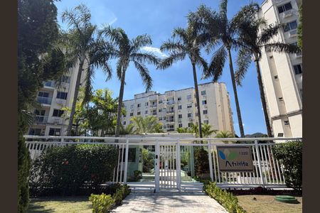 Apartamento para alugar com 55m², 2 quartos e 1 vaga Apartamento para alugar com 55m², 2 quartos e 1 vagaFachada