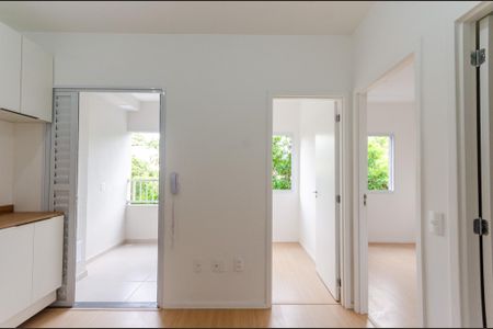 Sala de apartamento para alugar com 2 quartos, 28m² em Jardim Jaragua (sao Domingos), São Paulo