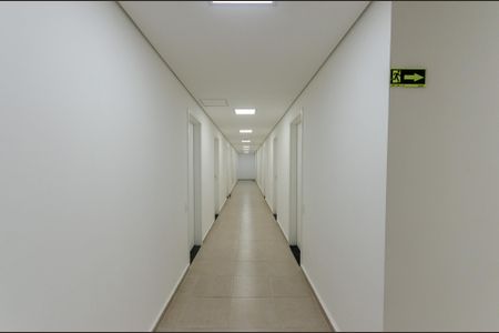 Apartamento para alugar com 28m², 2 quartos e sem vaga Apartamento para alugar com 28m², 2 quartos e sem vagaCorredor externo