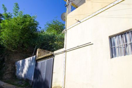 Casa para alugar com 70m², 2 quartos e sem vaga Casa para alugar com 70m², 2 quartos e sem vagaFachada