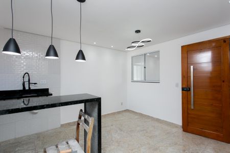 Apartamento para alugar com 40m², 2 quartos e 1 vaga Apartamento para alugar com 40m², 2 quartos e 1 vagaSala / Cozinha