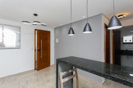 Apartamento para alugar com 40m², 2 quartos e 1 vaga Apartamento para alugar com 40m², 2 quartos e 1 vagaSala / Cozinha