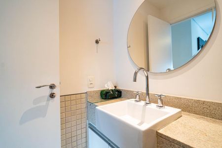 Apartamento à venda com 56m², 2 quartos e 1 vagaBanheiro da Suíte 1