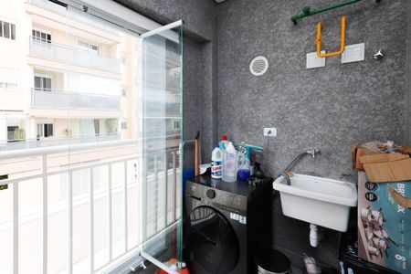 Apartamento à venda com 43m², 2 quartos e 1 vaga Apartamento à venda com 43m², 2 quartos e 1 vagaÁrea de Serviço