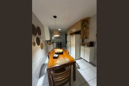 Cozinha de casa para alugar com 2 quartos, 360m² em Moquetá, Nova Iguaçu